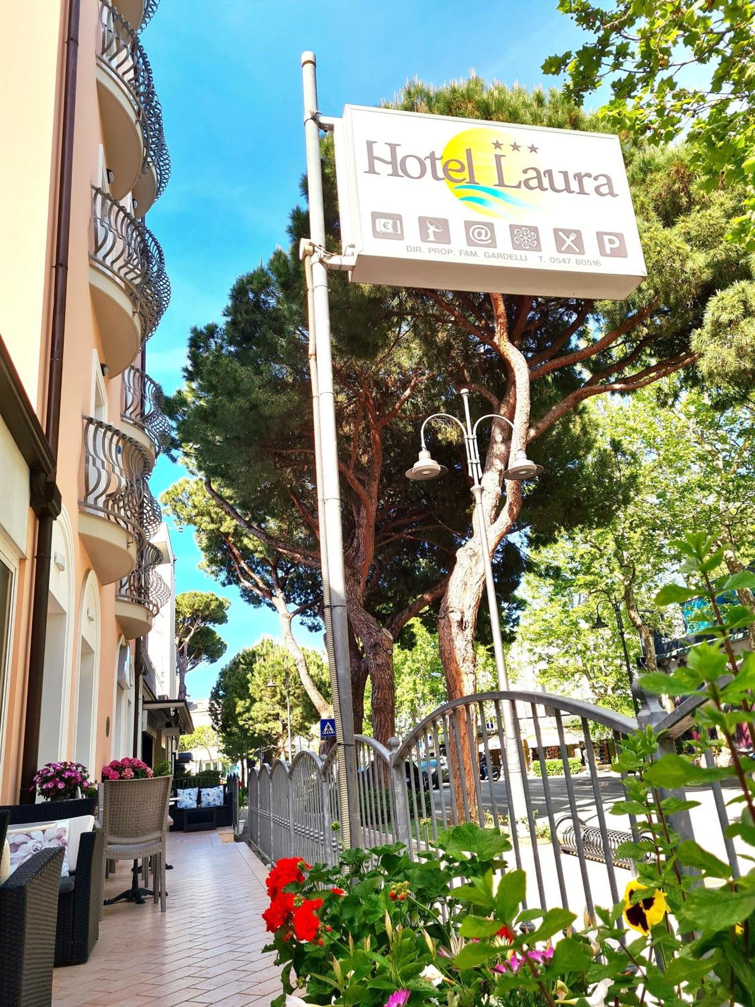 Hotel Laura Cesenatico Esterno foto